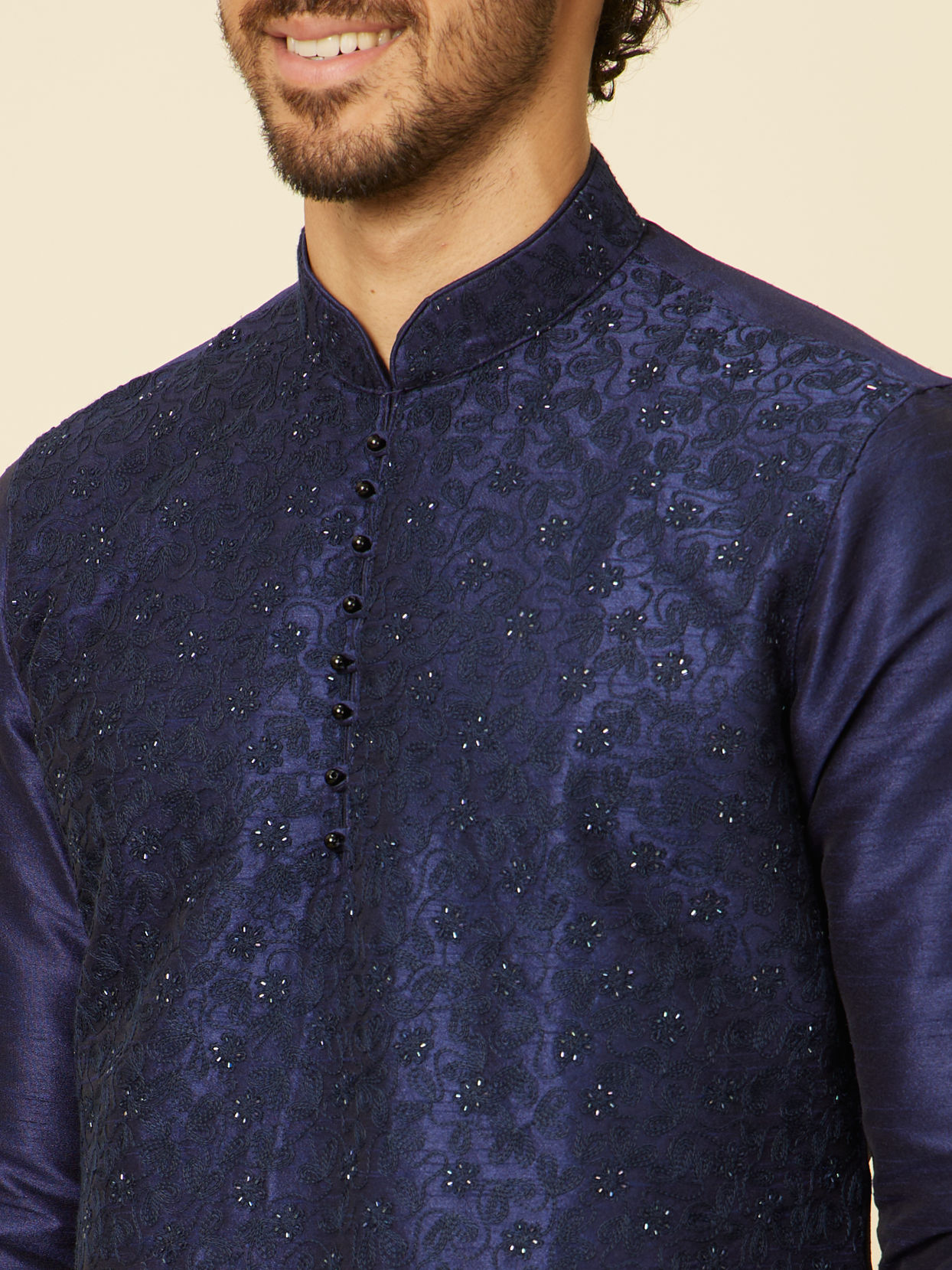 alt message - Manyavar Men Dark Blue Sequined Embroidered Bel Buti Patterned Kurta Set image number 1